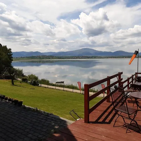 O.w. Mega Nad Jeziorem