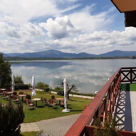 O.w. Mega Nad Jeziorem Guest house