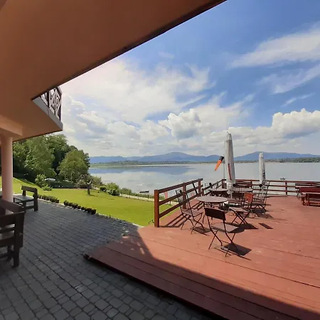 Gasthof O.w. Mega Nad Jeziorem