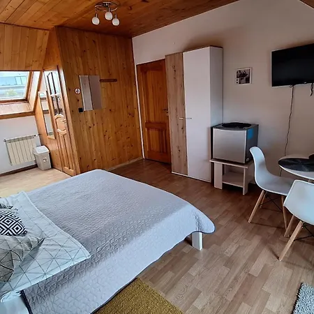 Gasthof O.w. Mega Nad Jeziorem 3*