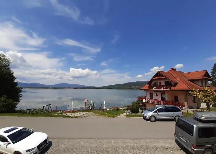 O.w. Mega Nad Jeziorem Гостевой дом 3*