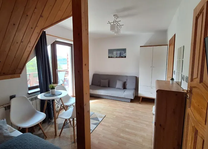 게스트하우스 O.w. Mega Nad Jeziorem