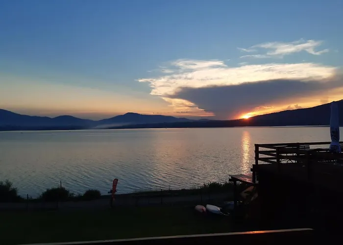 בית הארחה O.w. Mega Nad Jeziorem