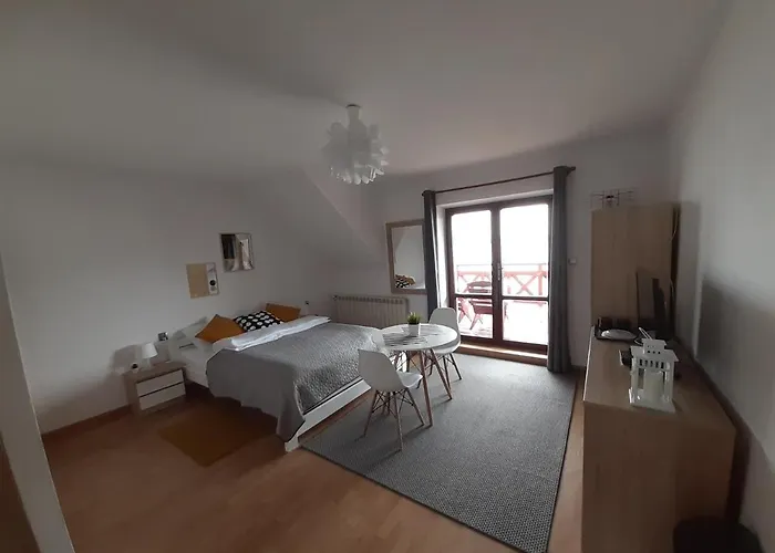 O.w. Mega Nad Jeziorem 3*